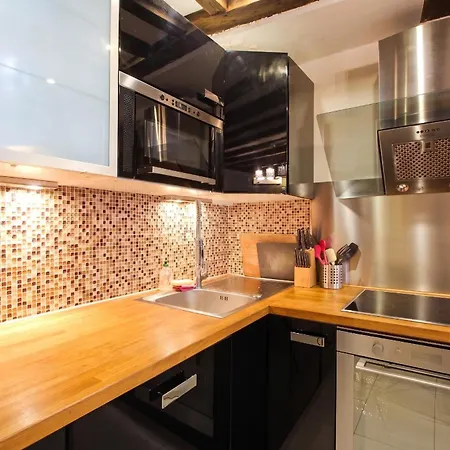 Spacieux Au Coeur De 75 M² Avec Vue Sur La * Párizs