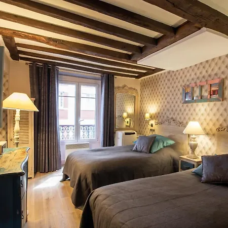 Apartman Spacieux Au Coeur De 75 M² Avec Vue Sur La Párizs