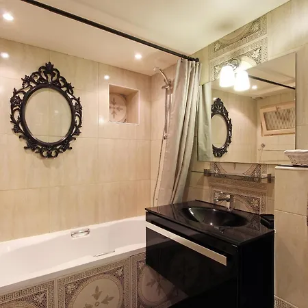 Apartman Spacieux Au Coeur De 75 M² Avec Vue Sur La *